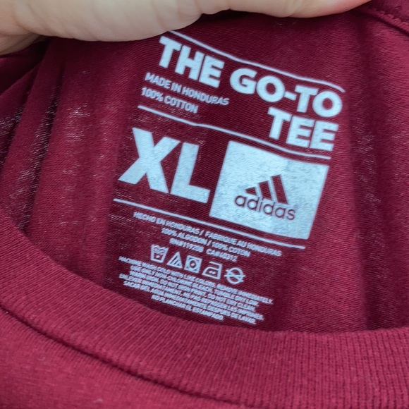 Adidas The Go To Tee Cleveland Cavs 23 Shirt - Picture 4 of 7